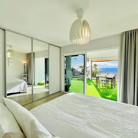 Superior Ocean Lounge Apartment With Panoramic Terrace