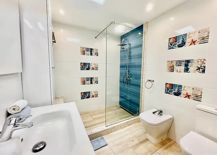 Paulmarie Superior Ocean Lounge *