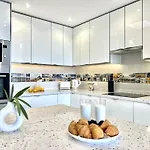 Paulmarie Superior Ocean Lounge Apartamento