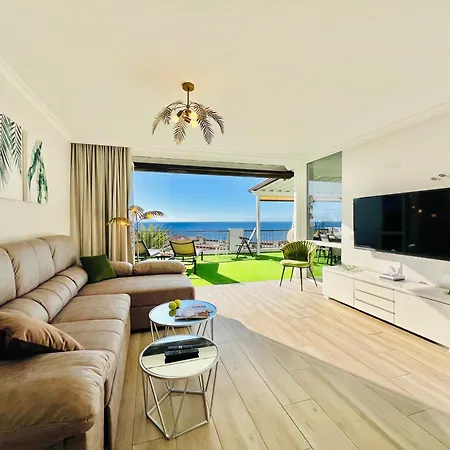 Superior Ocean Lounge Apartment With Panoramic Terrace Daire