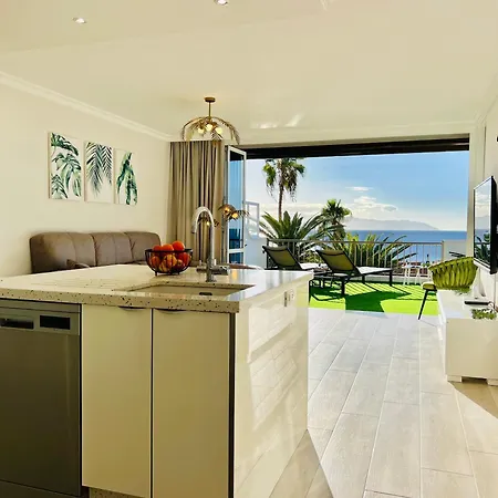Daire Superior Ocean Lounge Apartment With Panoramic Terrace *
