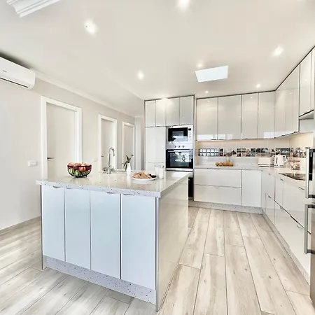 Superior Ocean Lounge Apartment With Panoramic Terrace